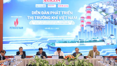 Chương trình "Diễn đàn phát triển thị trường khí Việt Nam" với chủ đề: “Phát triển điện khí LNG - Xu hướng tất yếu trong chính sách đảm bảo an ninh năng lượng”